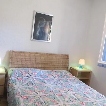Cerboni 18 Apartament *