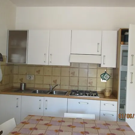 Cerboni 18 Apartament Porto Azzurro